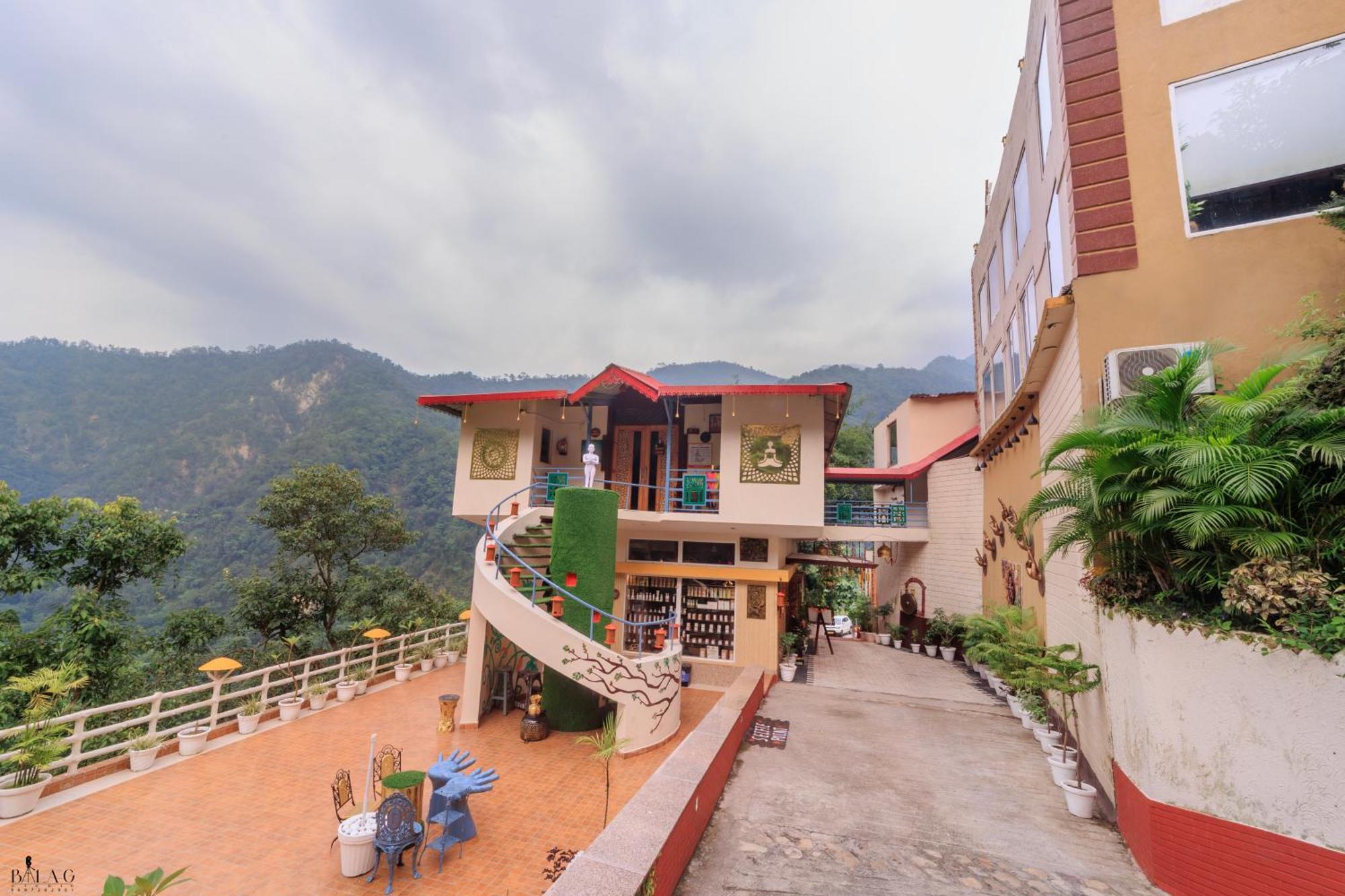 Hotel Veda5 Ayurveda & Yoga Retreat Rishīkesh Esterno foto