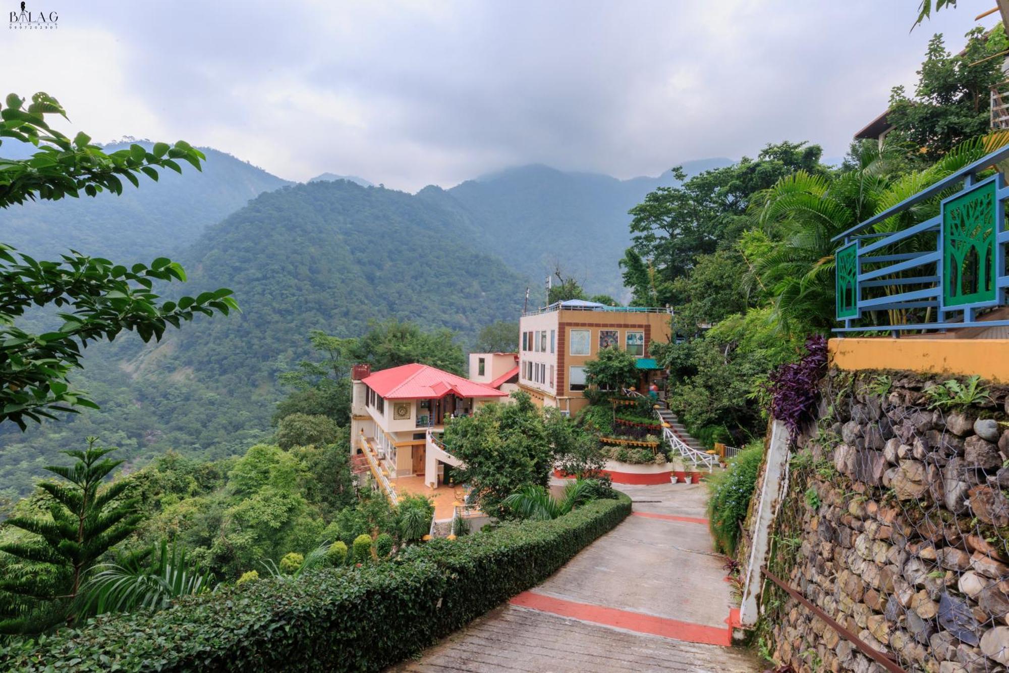 Hotel Veda5 Ayurveda & Yoga Retreat Rishīkesh Esterno foto