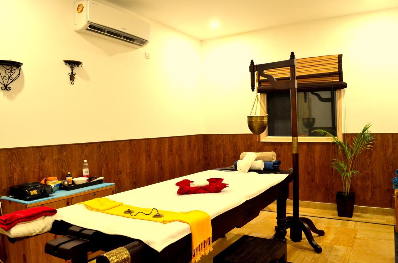 Hotel Veda5 Ayurveda & Yoga Retreat Rishīkesh Esterno foto