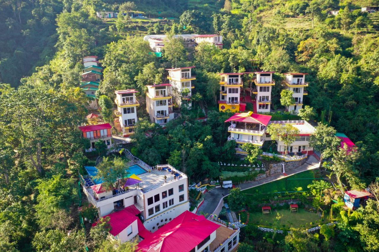Hotel Veda5 Ayurveda & Yoga Retreat Rishīkesh Esterno foto