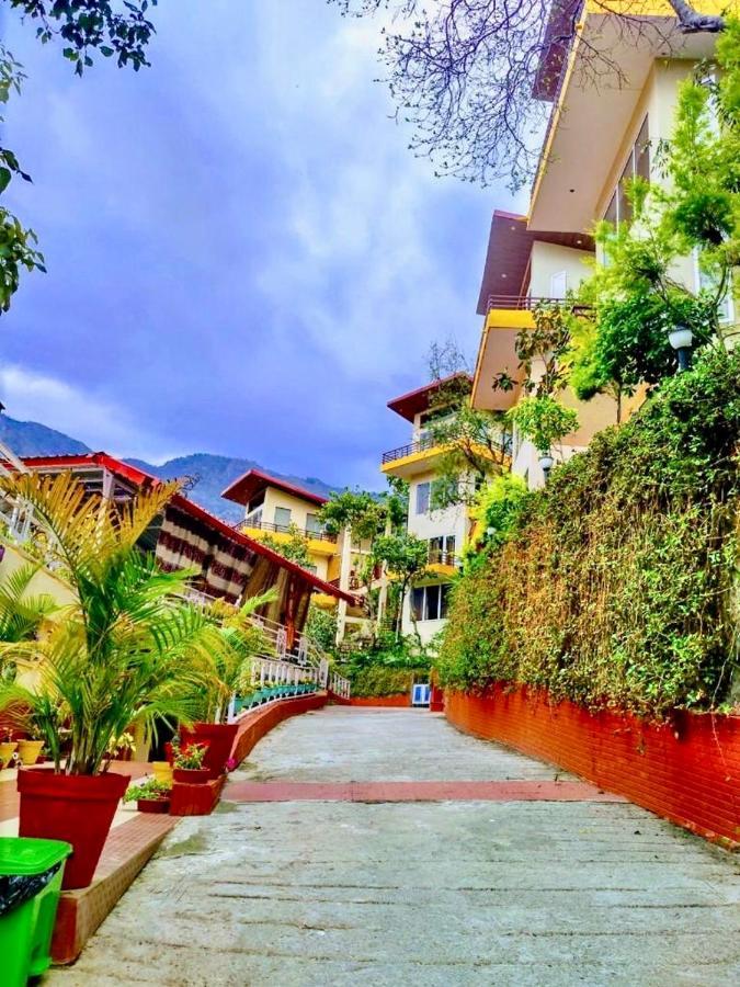 Hotel Veda5 Ayurveda & Yoga Retreat Rishīkesh Esterno foto