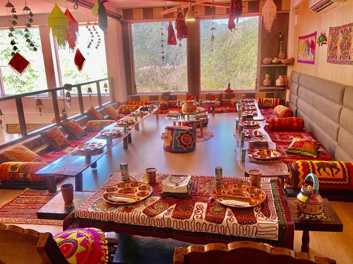 Hotel Veda5 Ayurveda & Yoga Retreat Rishīkesh Esterno foto